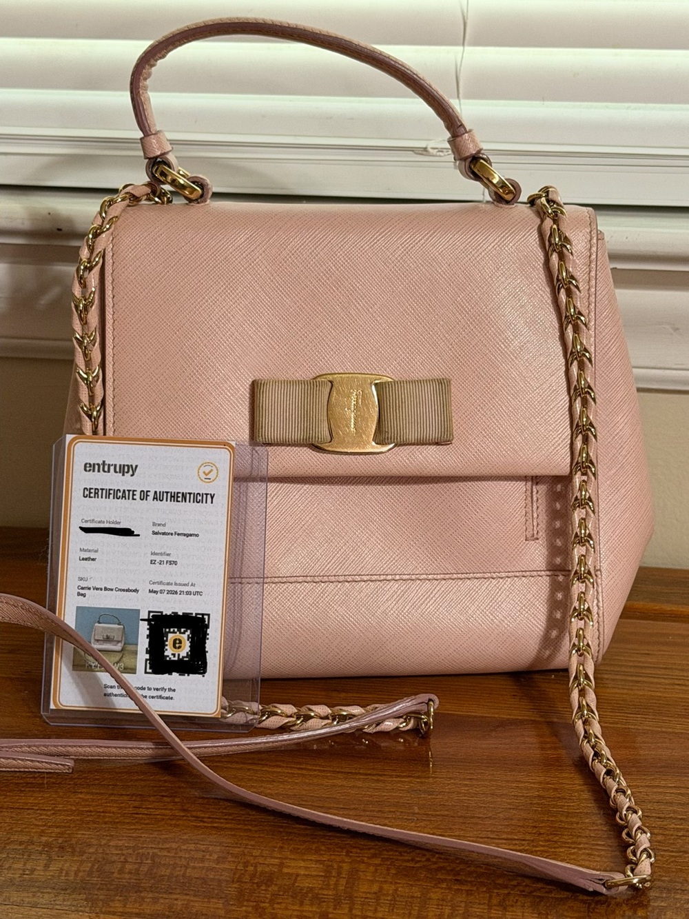 SALVATORE FERRAGAMO VARA BOW TOP HANDLE SATCHEL W/ COA